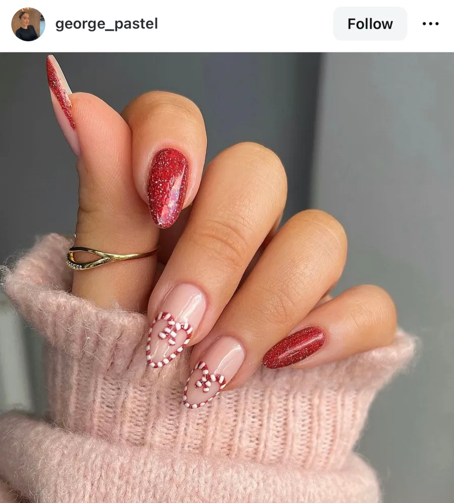 red Christmas nails