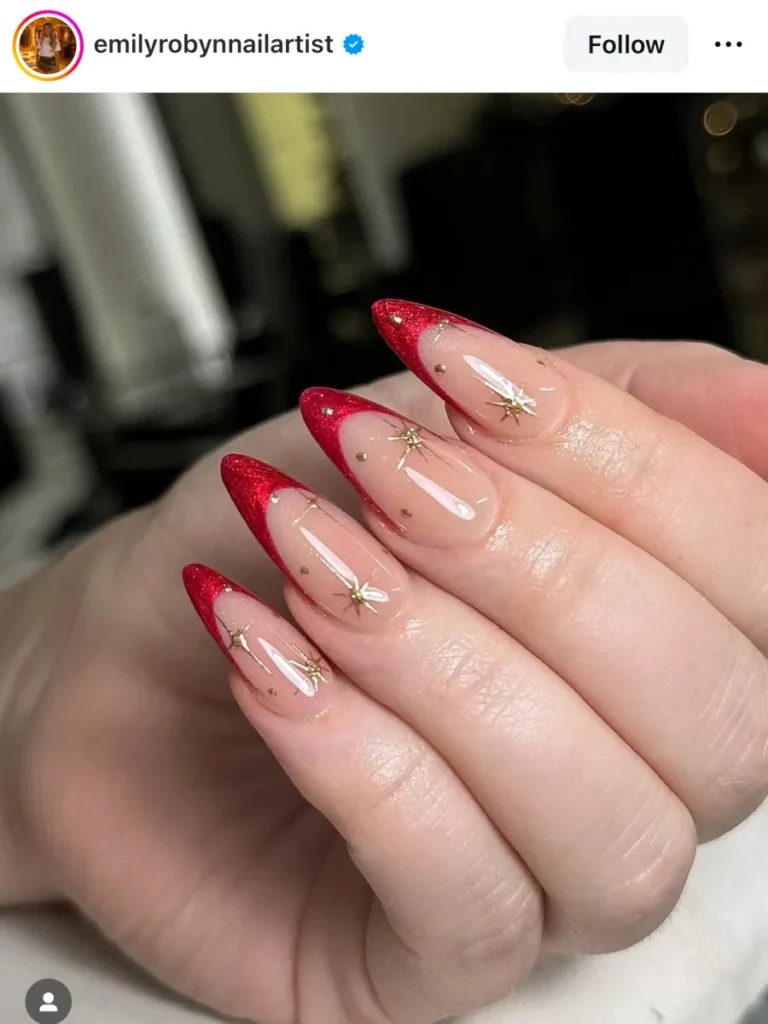 red Christmas nails