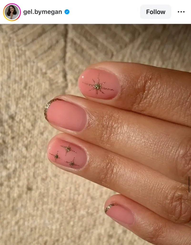 simple Christmas nails