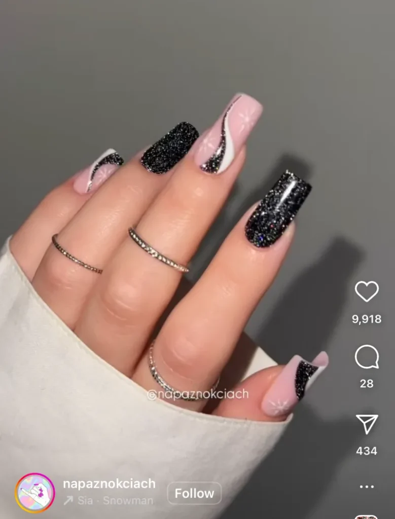 winter glitter nails