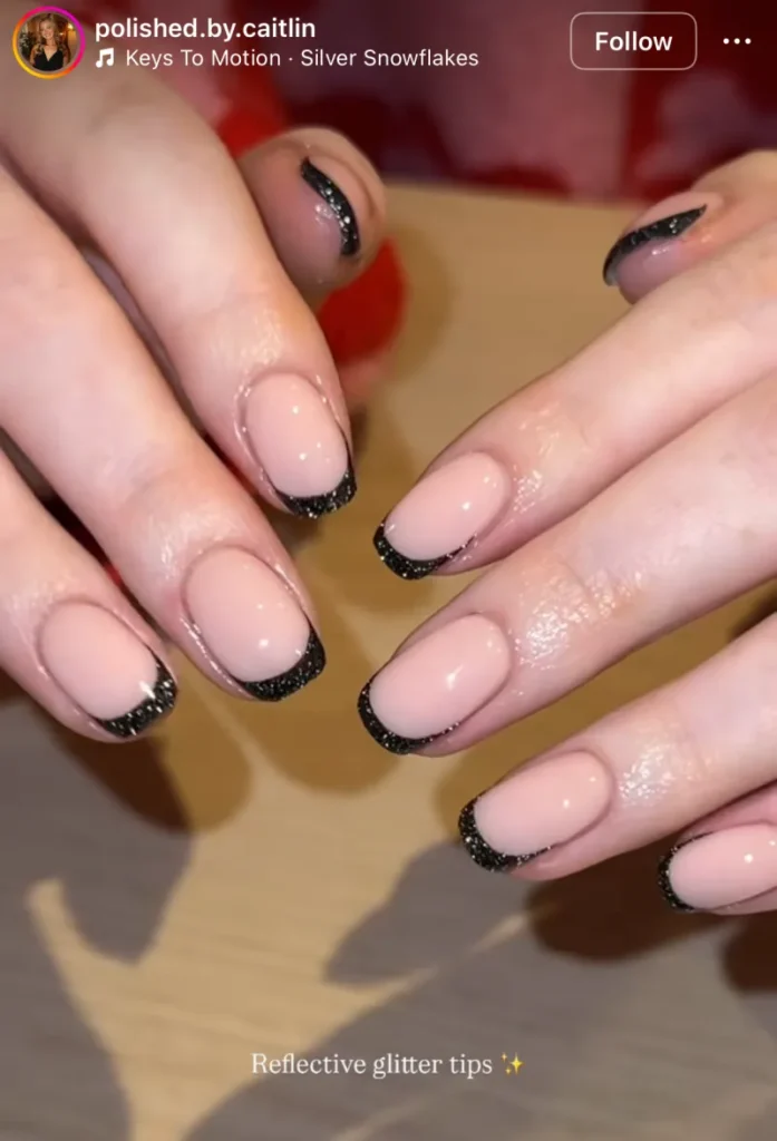 winter glitter nails