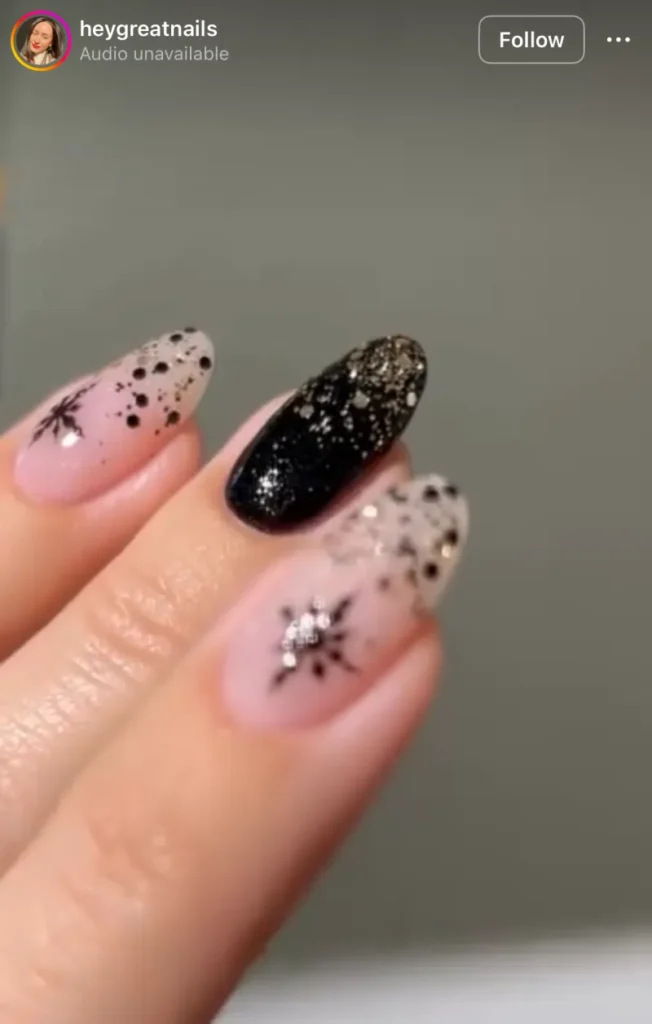 winter glitter nails