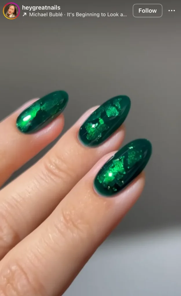 winter glitter nails