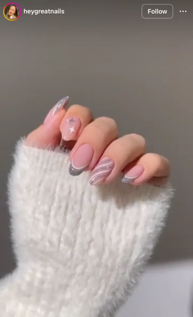 winter glitter nails