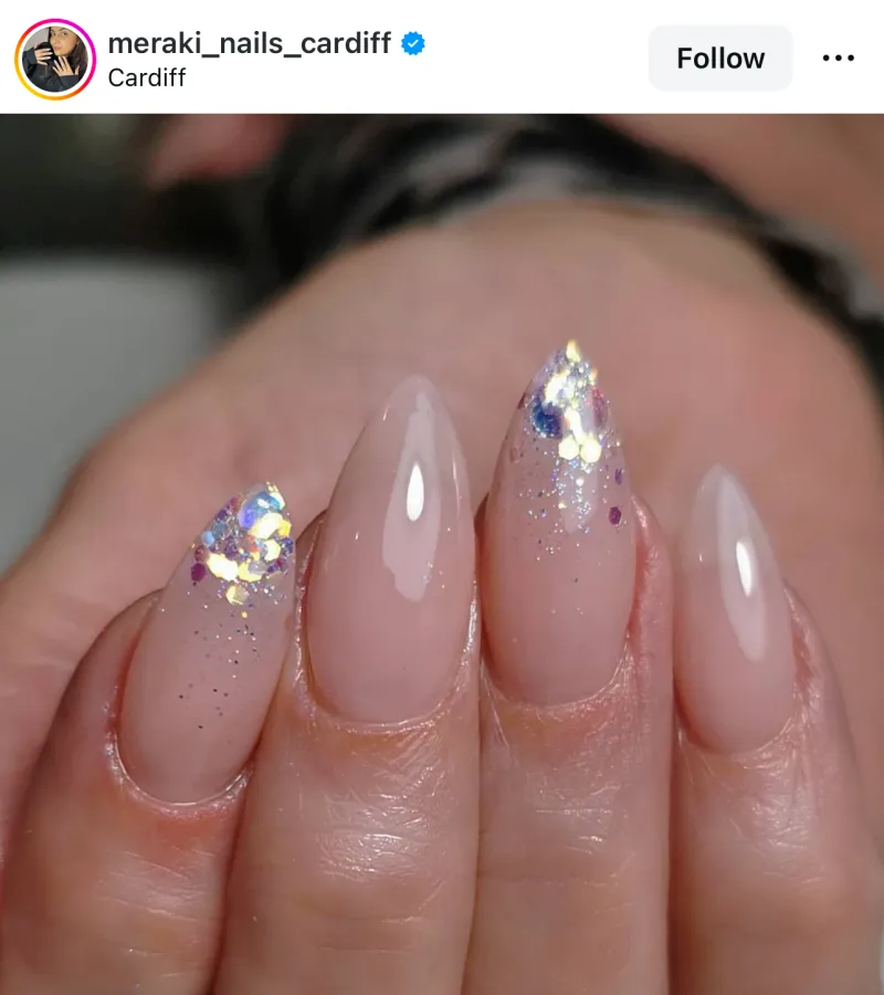 winter glitter nails