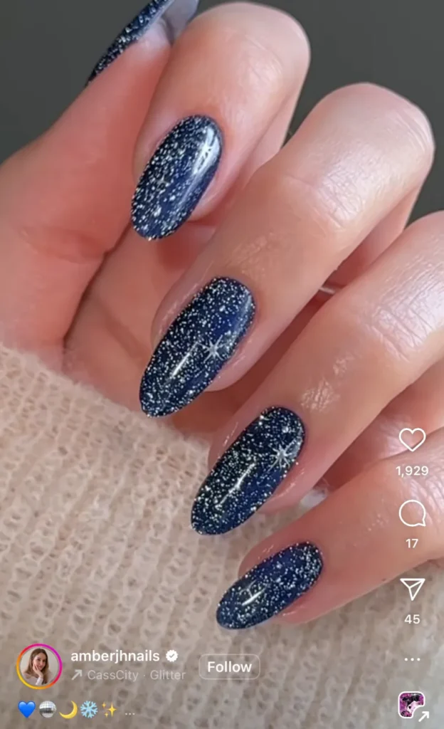 winter glitter nails