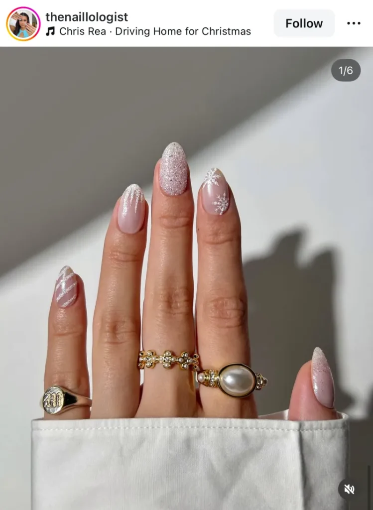winter glitter nails