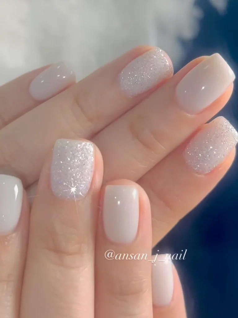 winter glitter nails