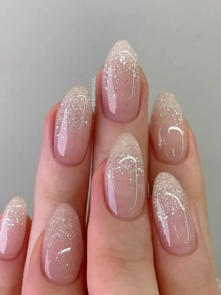 winter glitter nails